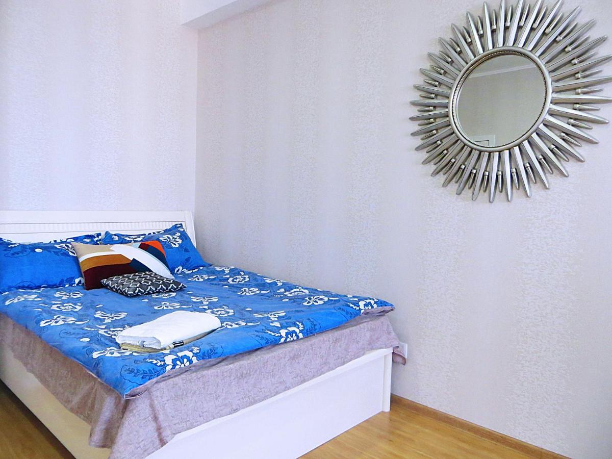 Panoramic Studio Apartments With Mountain Views Bishkek Exteriör bild