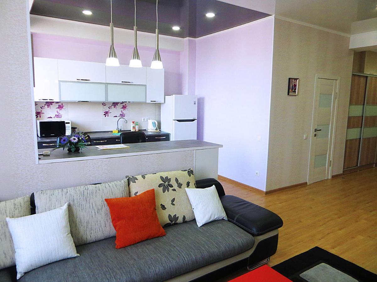 Panoramic Studio Apartments With Mountain Views Bishkek Exteriör bild